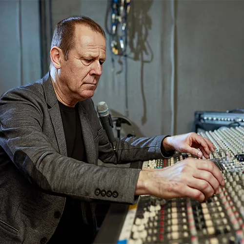 Uwe Schreiber 在录音室的肖像